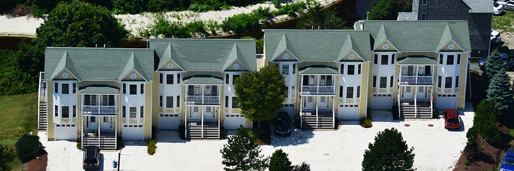 Moynihan of Ellis Realty Advisors completes $3.18 million sale of of 1-17 Short St., Plymouth, MA